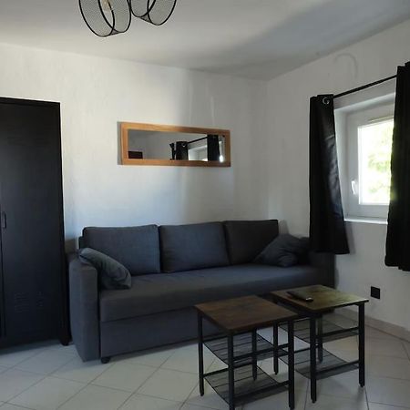 Appartement Centre Ville -- Pierrelatte Extérieur photo