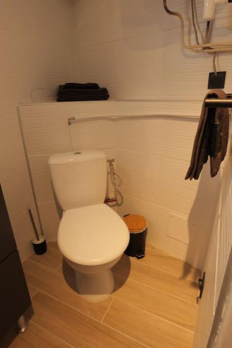 Appartement Centre Ville -- Pierrelatte Extérieur photo